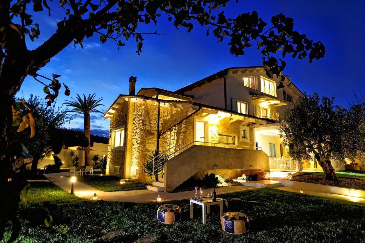 Villa Habib Катандзаро Экстерьер фото